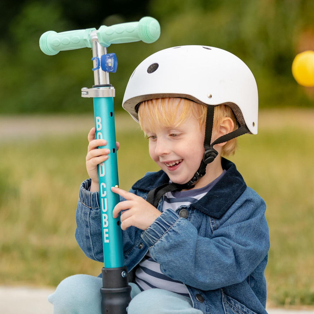 Teeny Fold 3 Wheel Scooter - Ocean