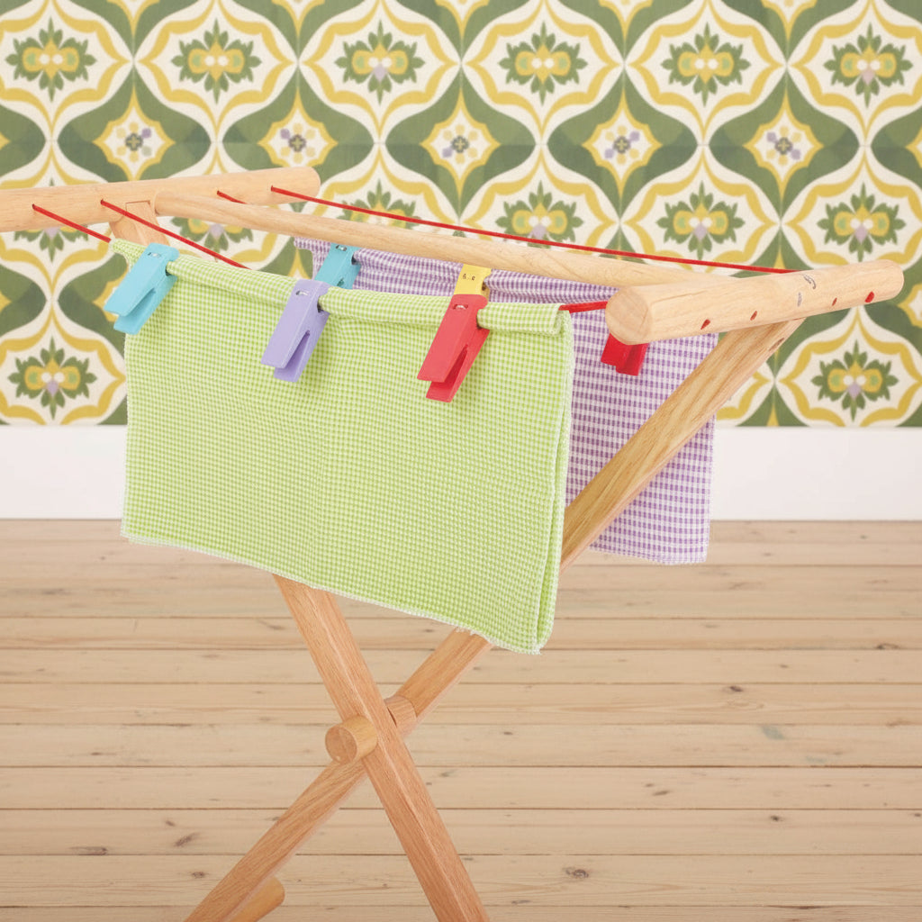 Pretend Play Clothes Airer