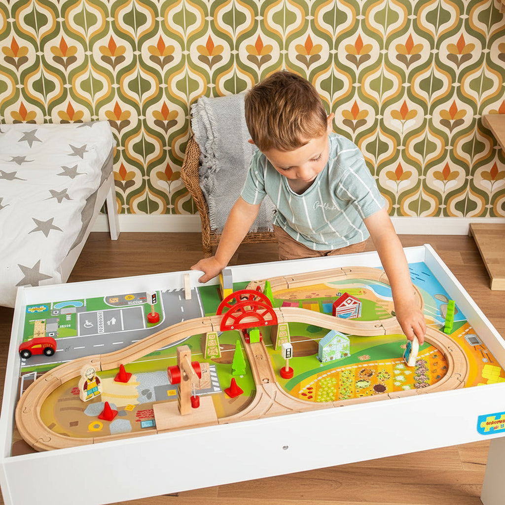 Train Set & Table