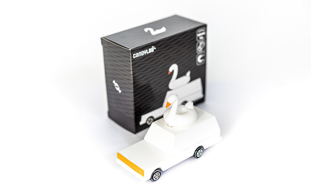 Candylab | Candycar - White Swan Wagon