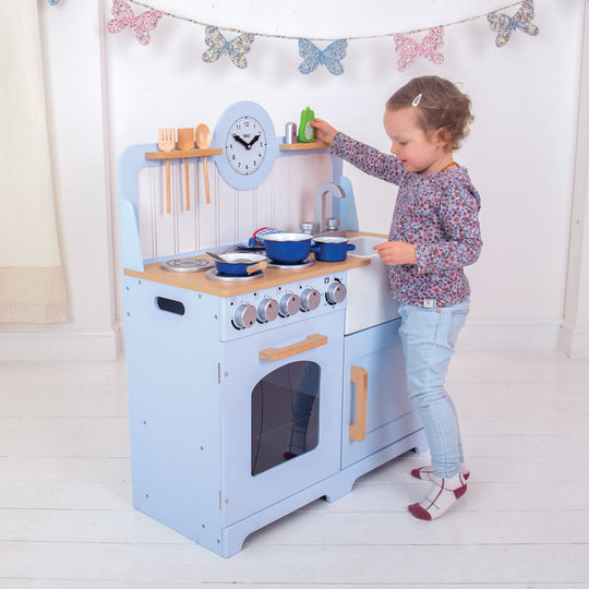 Pretend Play | Country Kitchen