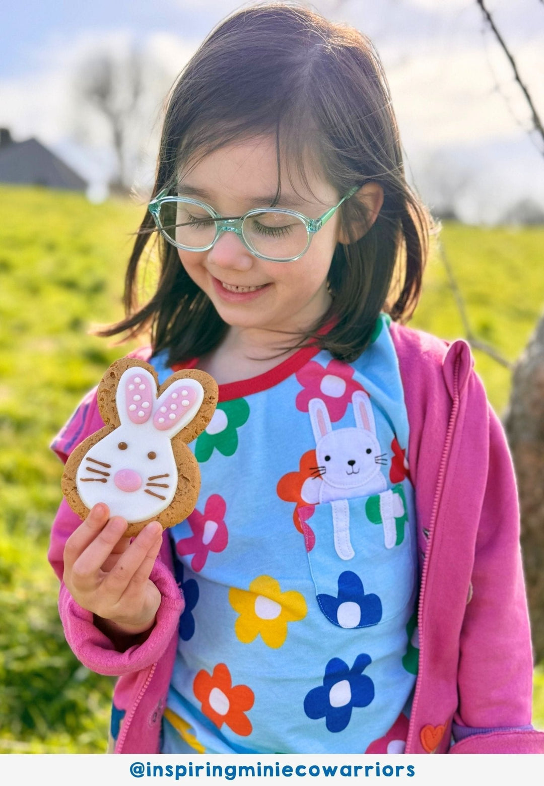 Organic Rainbow Bloom Bunny Pocket Applique Short-Sleeved T-Shirt