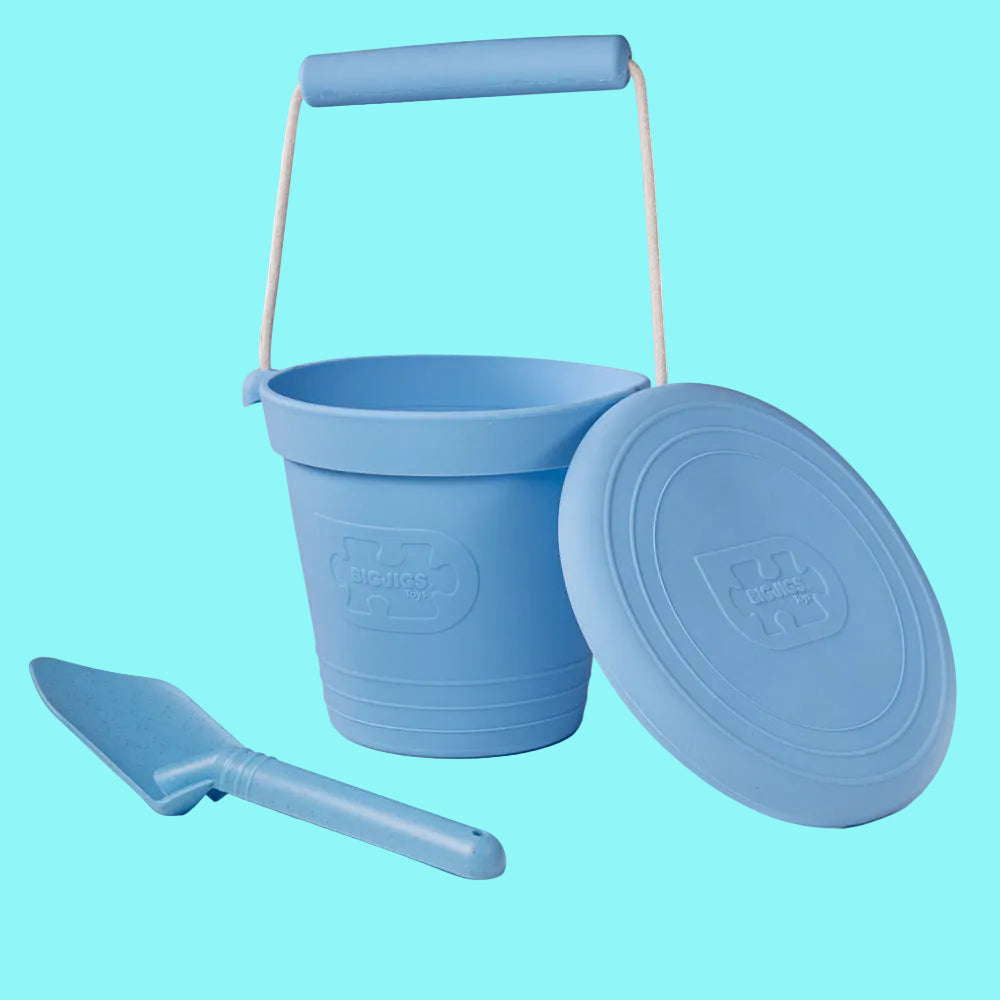 Powder Blue Silicone Bucket, Flyer and Spade Set
