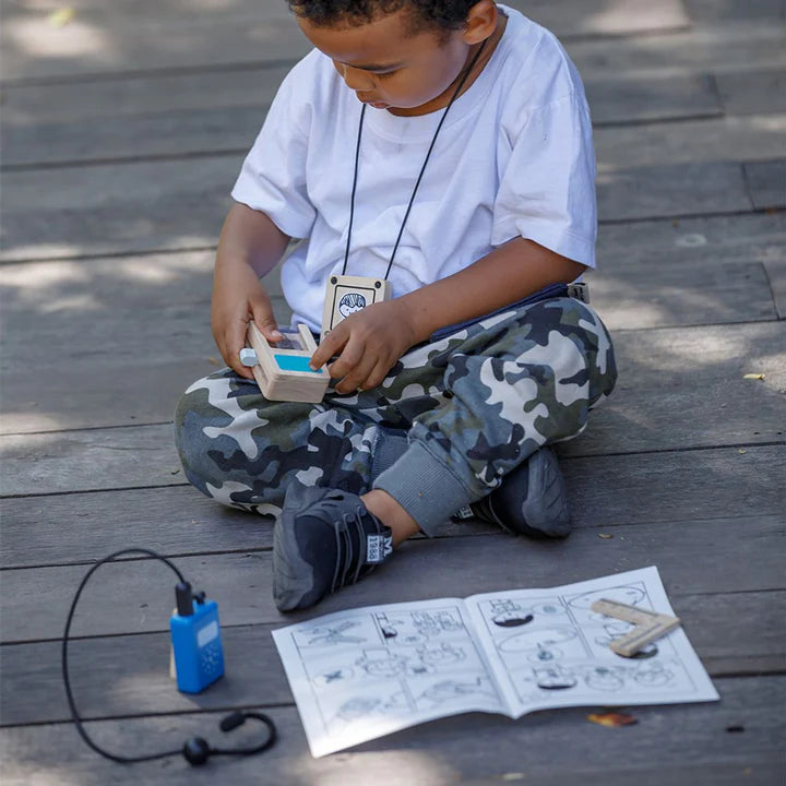 Plan Toys | Secret Agent Set