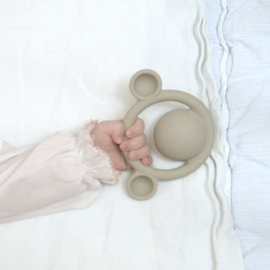 MOLUK Nigi, Nagi & Nogi Teether and Sensory Pastel Colour Set