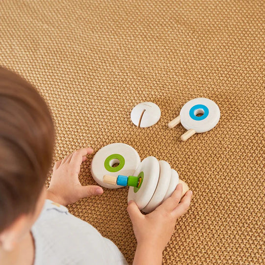 PlanToys Lacing Sheep