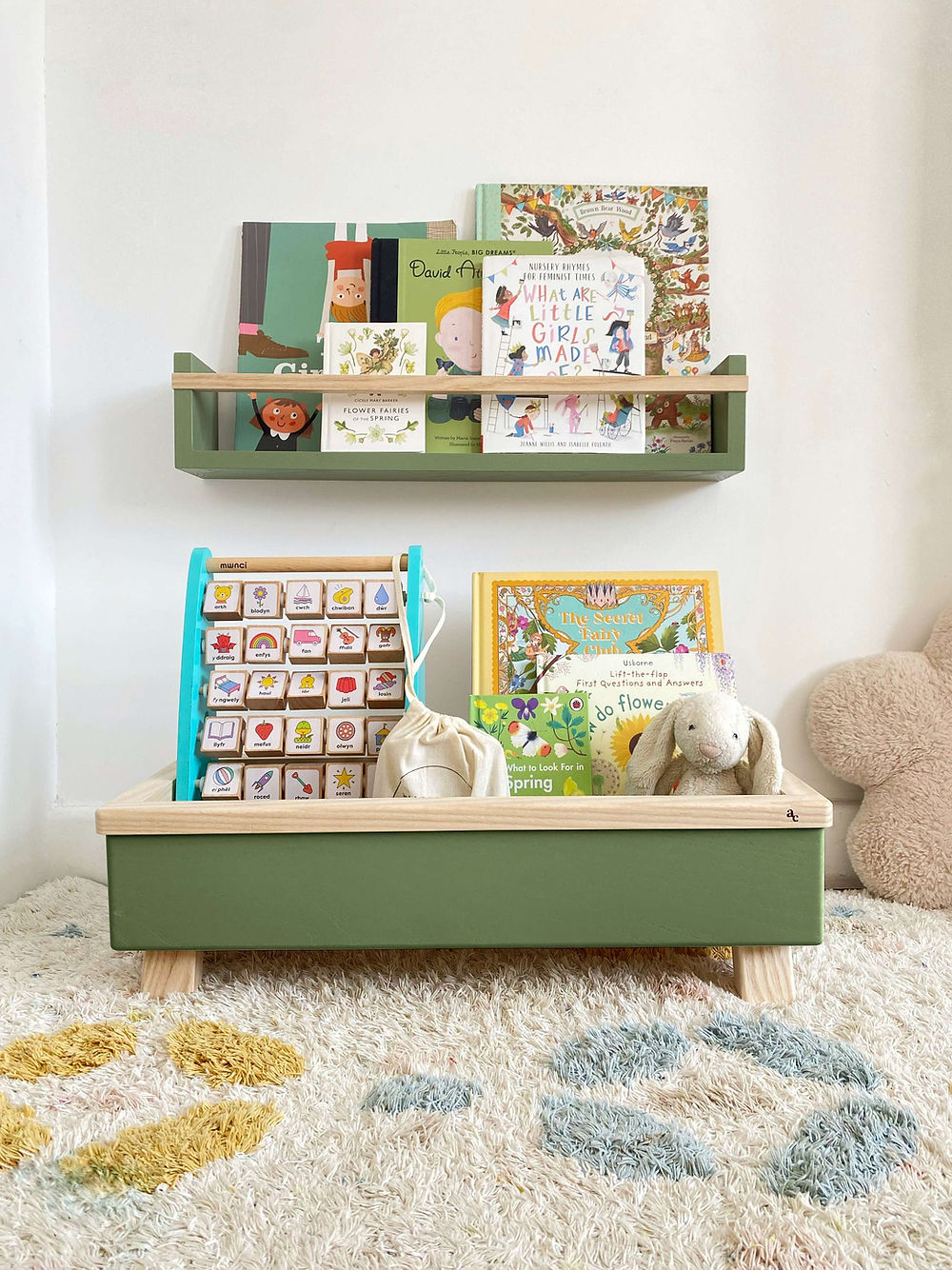 Autumn’s Corner - The Colour Pop Book & Toy Trough