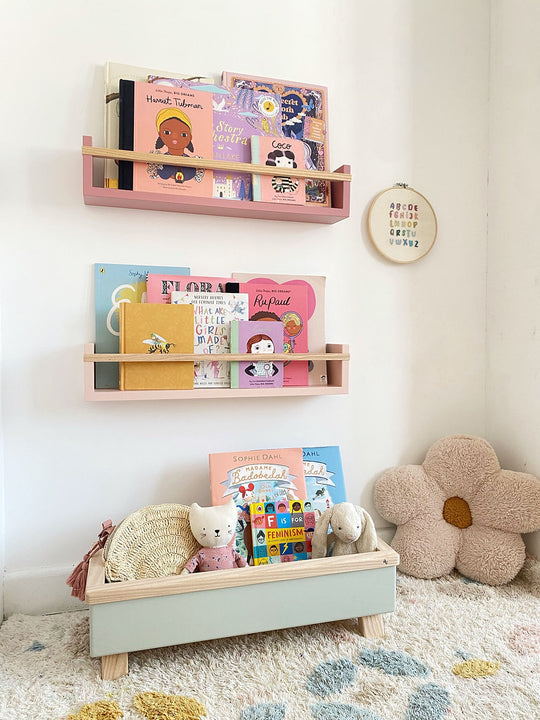 Autumn’s Corner - The Colour Pop Bookshelf