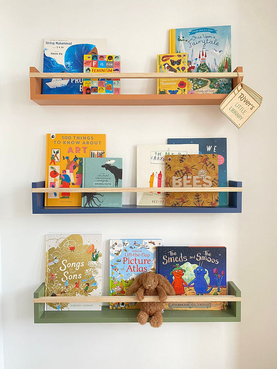 Autumn’s Corner - The Colour Pop Bookshelf