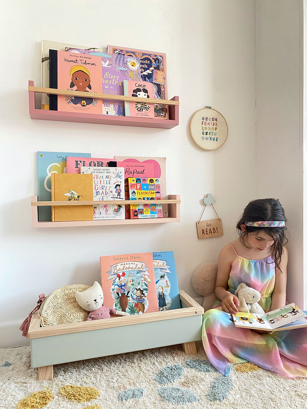 Autumn’s Corner - The Colour Pop Book & Toy Trough