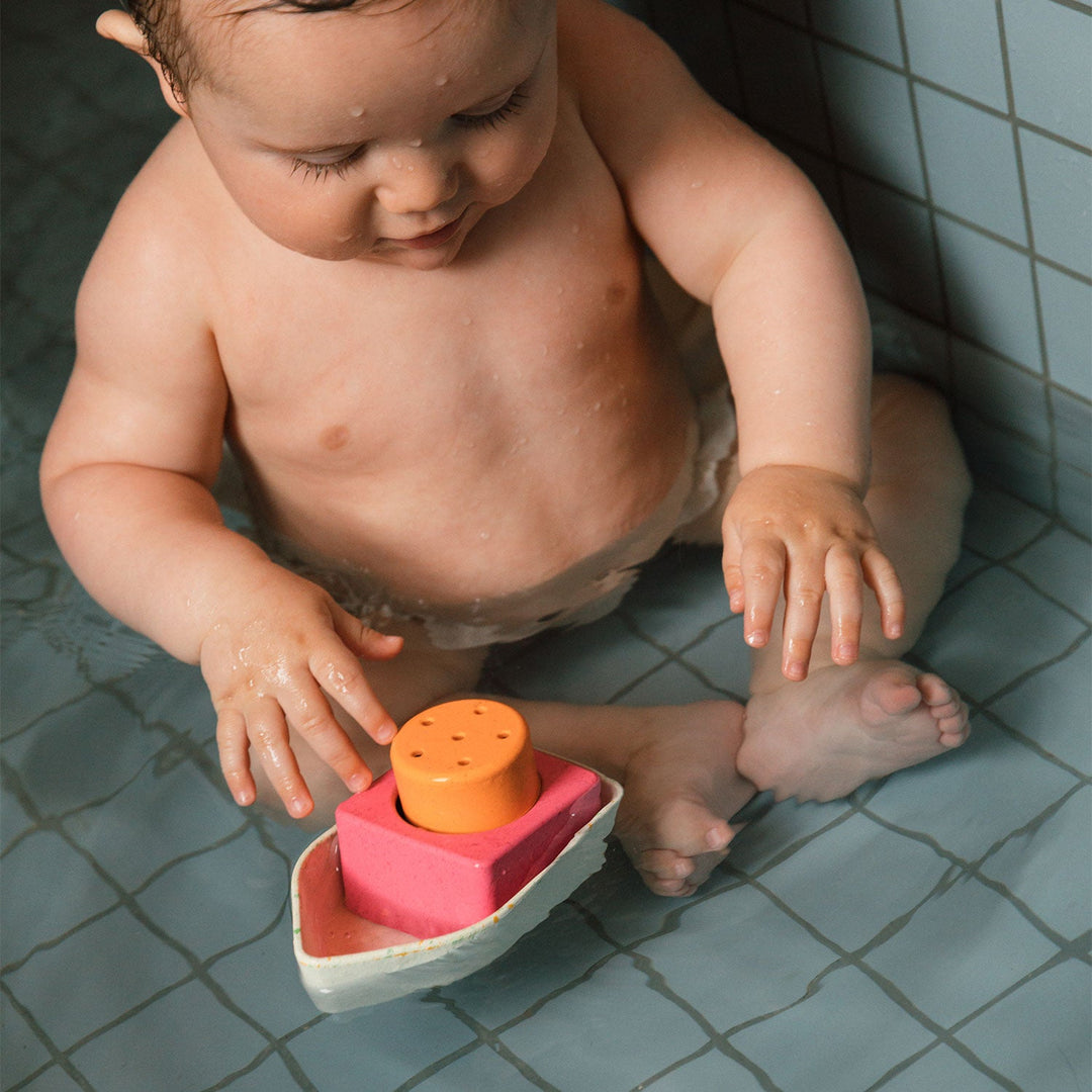Oli & Carol Upcycled Boat Bath Toy Orange