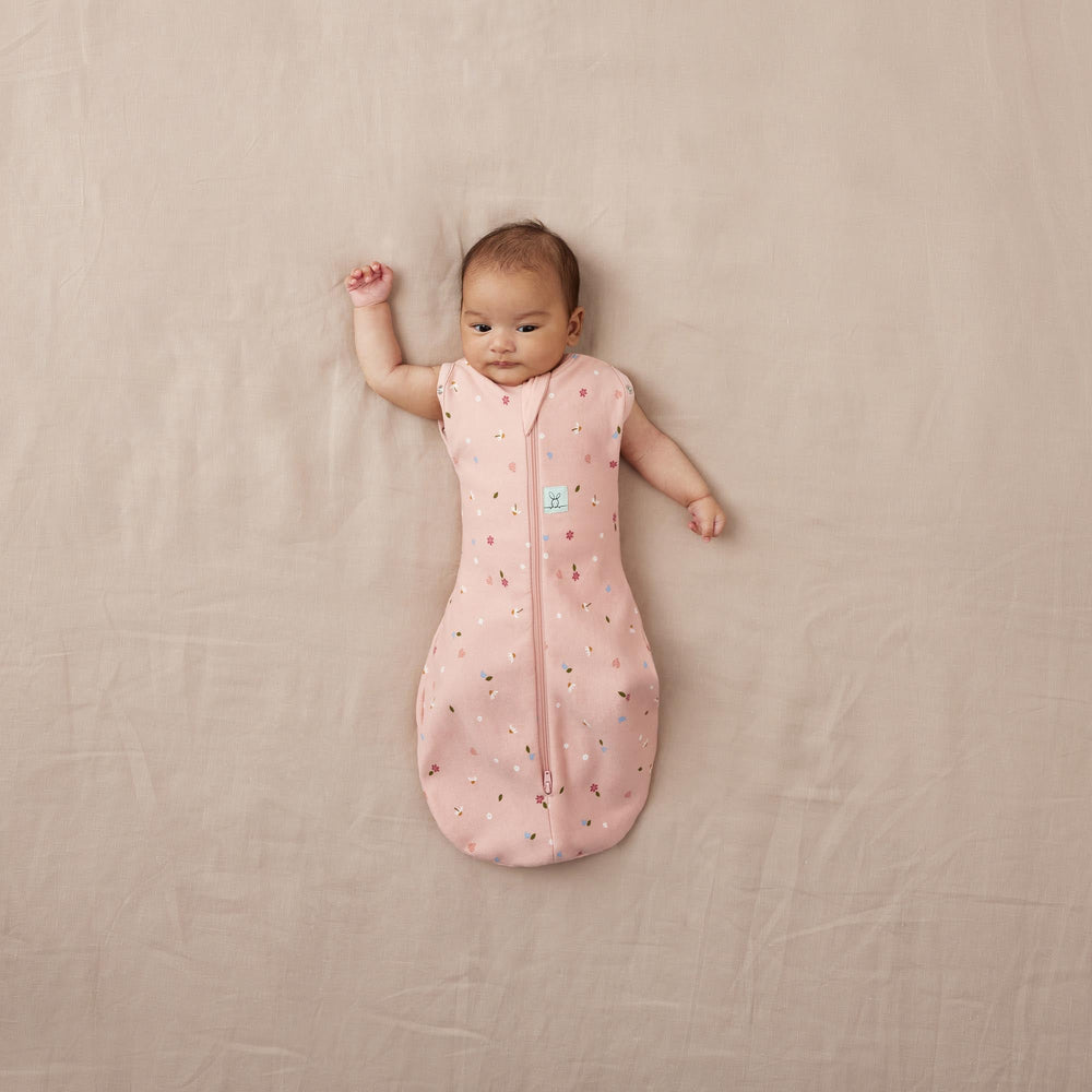 ergoPouch - Organic All Year Cocoon Swaddle Sleeping Bag - Daisy 1.0 TOG