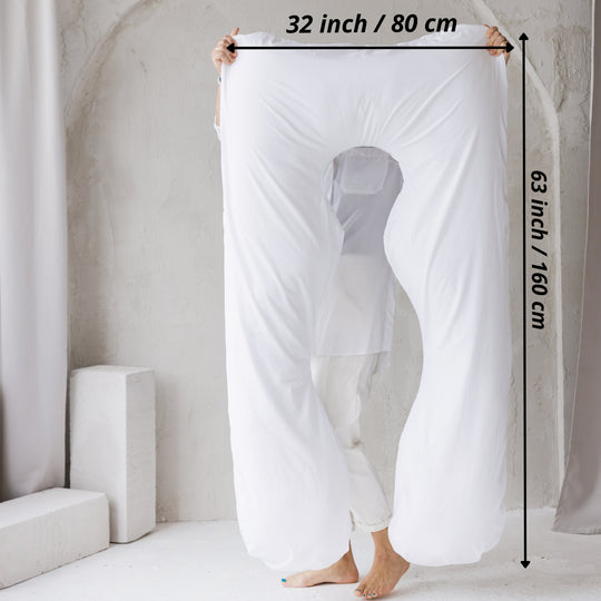 Person holding a white curtain with measurements displayed: height 160cm/63 inch and width 80cm/32 inch