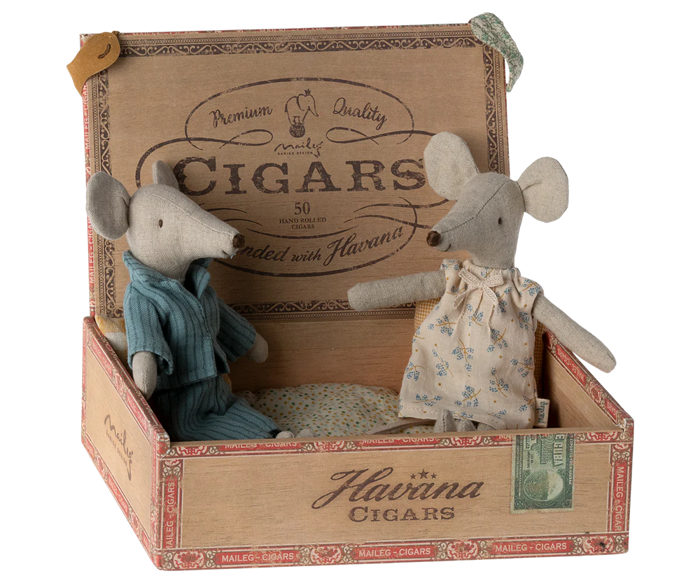 Maileg | Parent Mice In Cigarbox