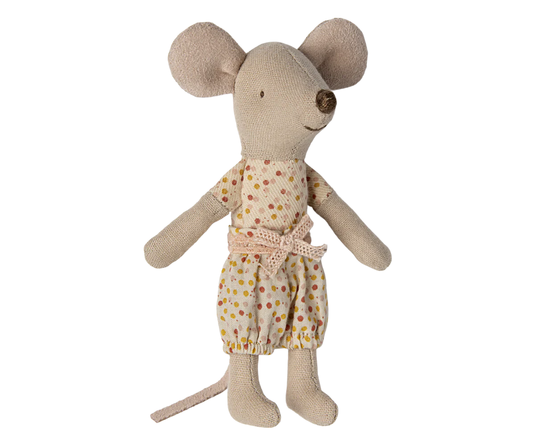 Maileg | Matchbox Mouse - Little Sibling In Spotty Clothes with Pink Blanket