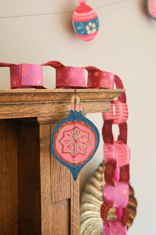 Paper Chain Kit | Pink & Red