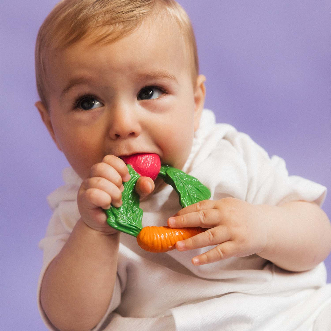 Oli & Carol Veggie Teething Ring