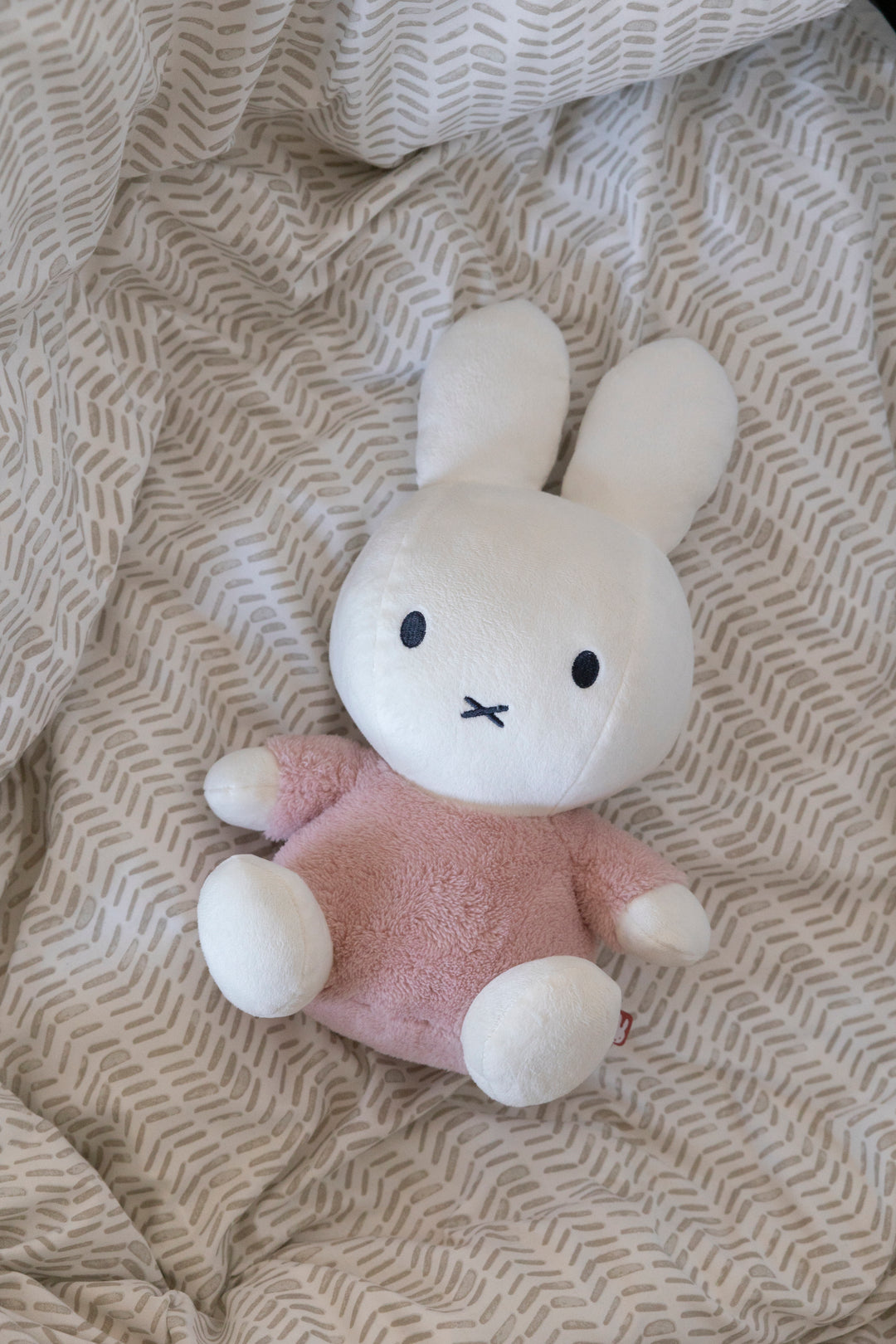 Miffy | Cuddle Fluffy Pink | 35cm