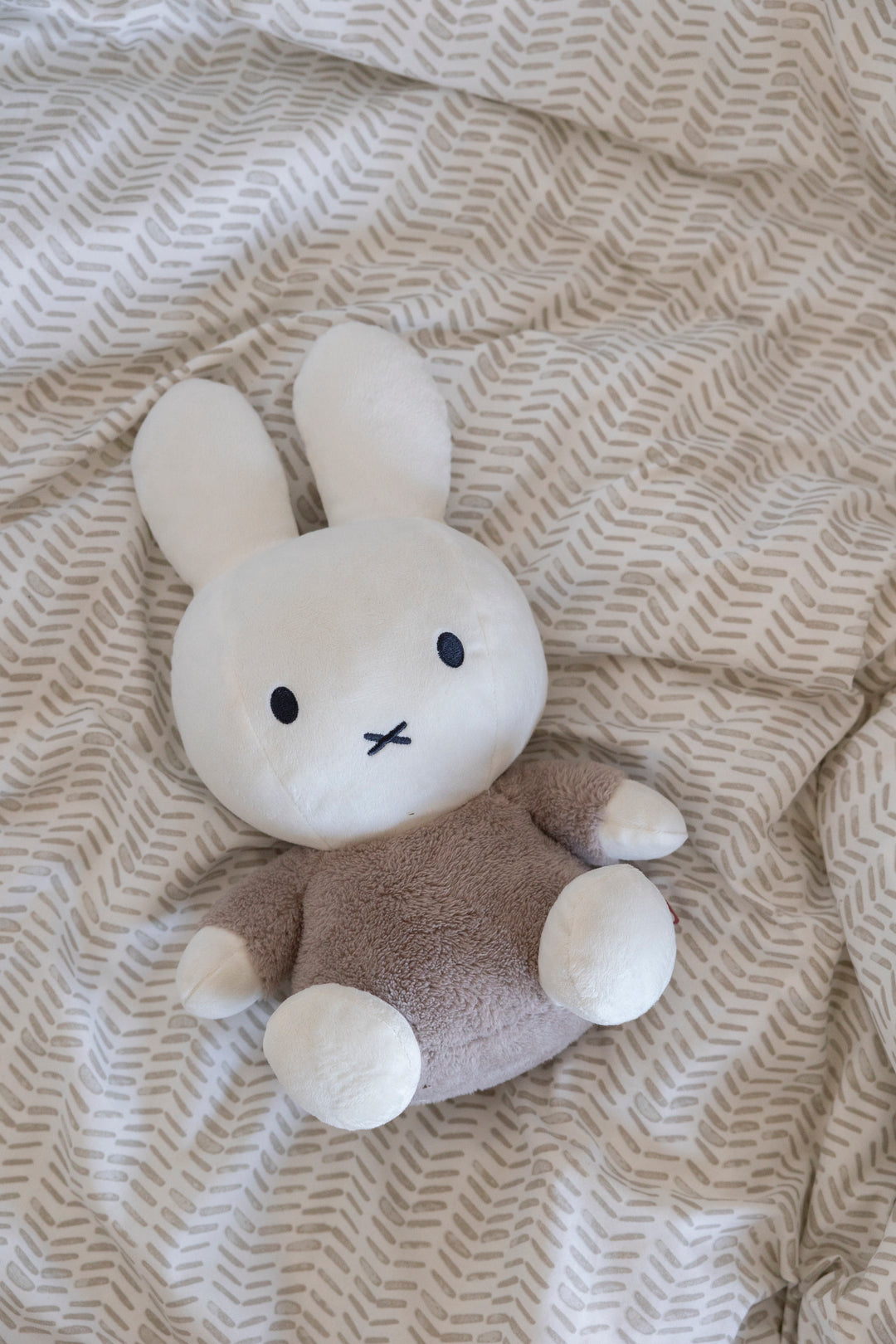 Miffy | Cuddle Fluffy Taupe | 35cm