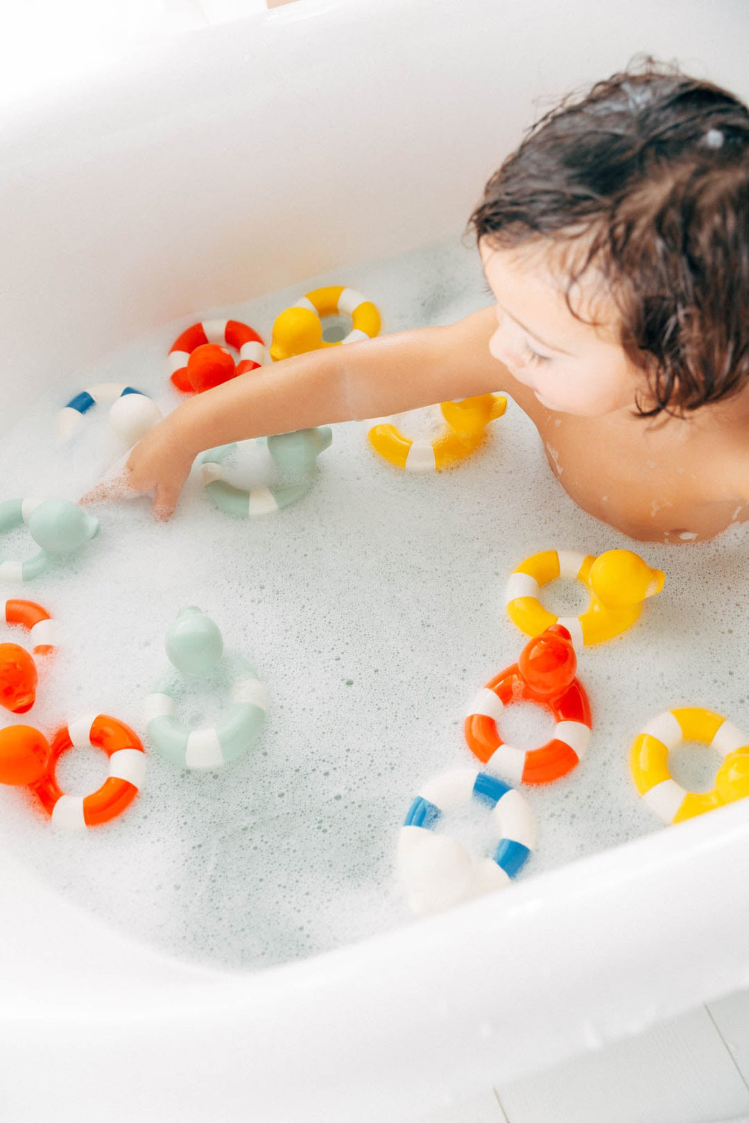 Oli & Carol Floatie Duck Red Bath Toy