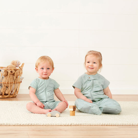 ergoPouch - Organic All Year Short Sleeved 2 in 1 Sleeping Suit Bag - Sage 1.0 TOG