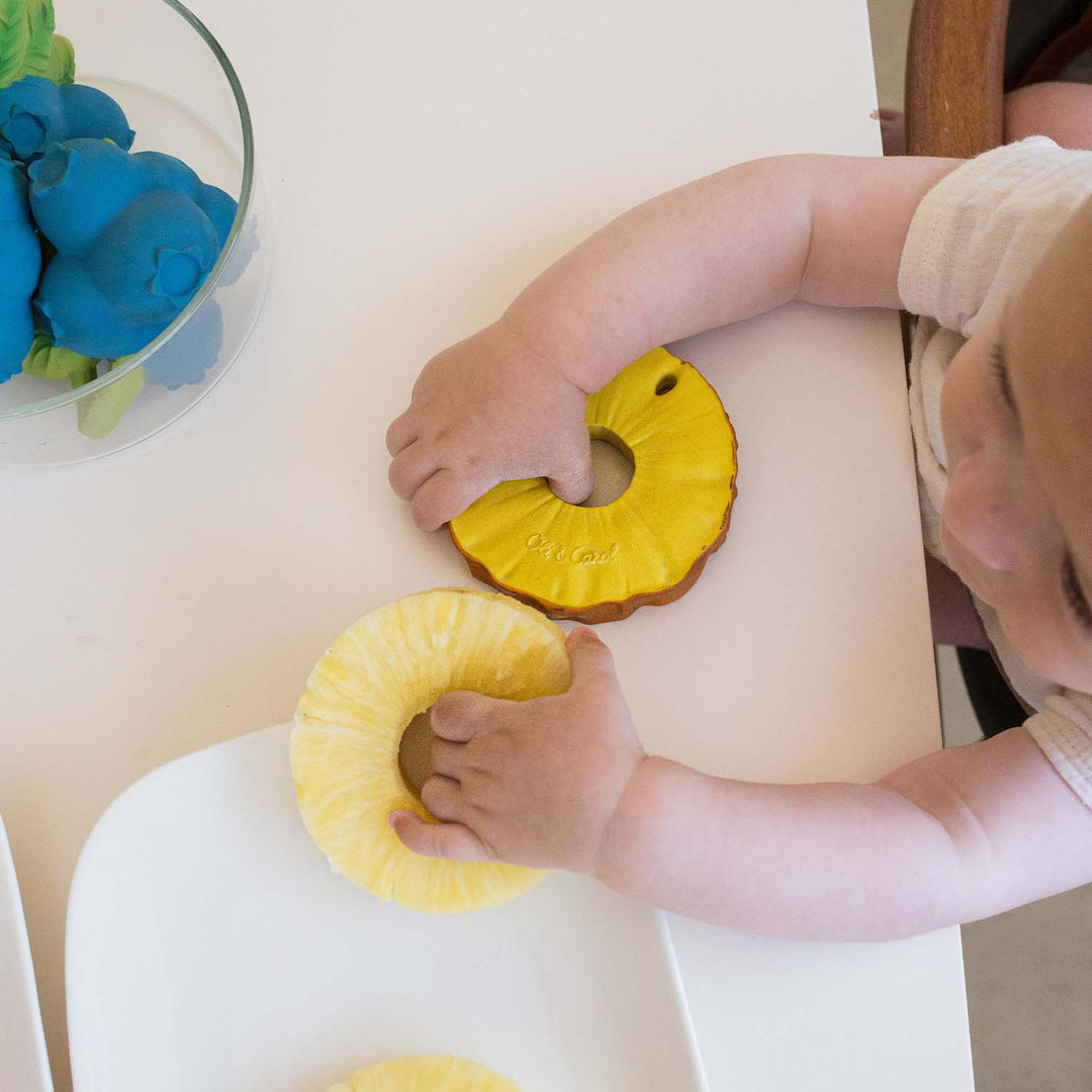 Oli & Carol Ananas the Pineapple Teether