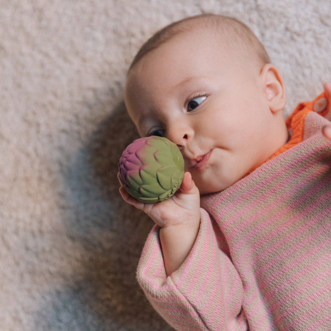 Oli & Carol Baby Sensory Ball Veggie Soup