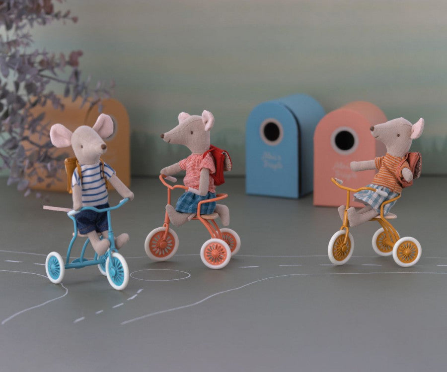 Maileg | Little Sibling Mouse in Skirt & Backpack - Old Rose - Moo Like a Monkey