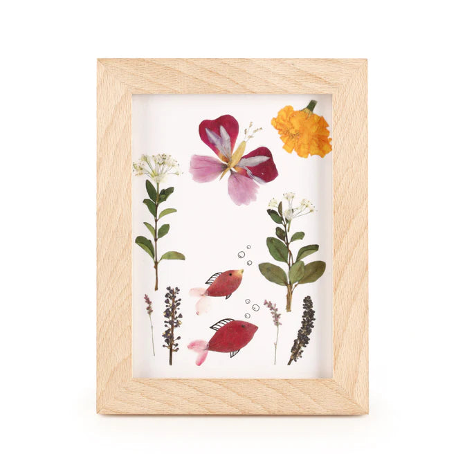 Huckleberry | Pressed Flower Frame - Moo Like a Monkey